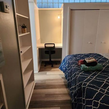 Blue Shark *W7* @ Montrose 1Br Private King Loft Apartamento Houston Exterior foto
