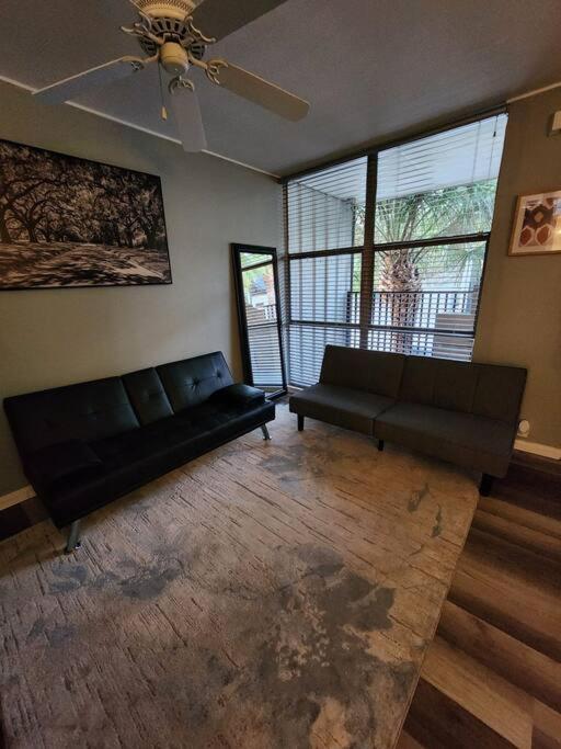 Blue Shark *W7* @ Montrose 1Br Private King Loft Apartamento Houston Exterior foto