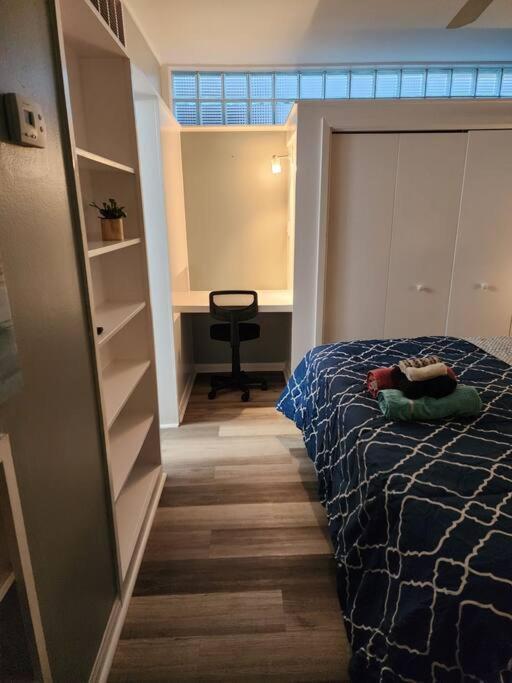 Blue Shark *W7* @ Montrose 1Br Private King Loft Apartamento Houston Exterior foto